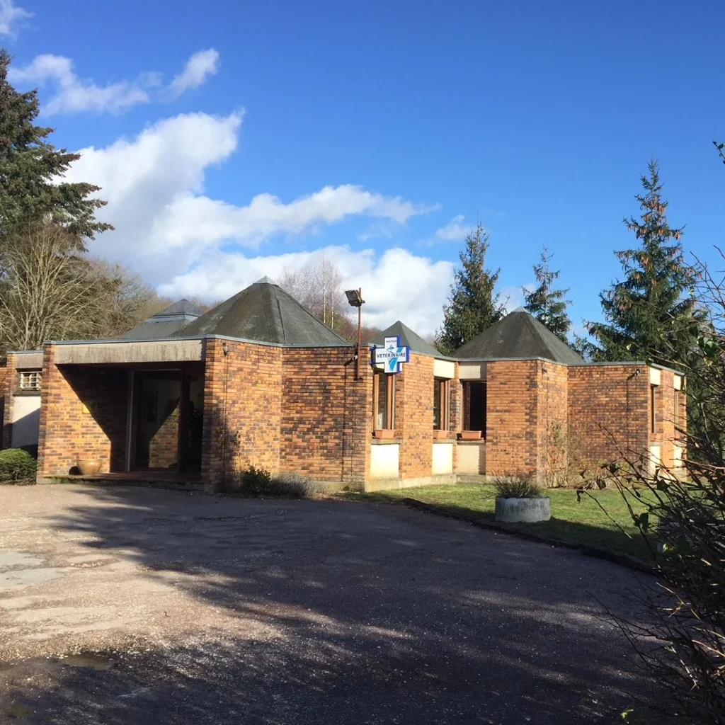 VETERINAIRES DE LA CARRIERE