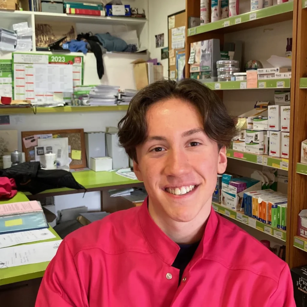 VETERINAIRES DE LA CARRIERE